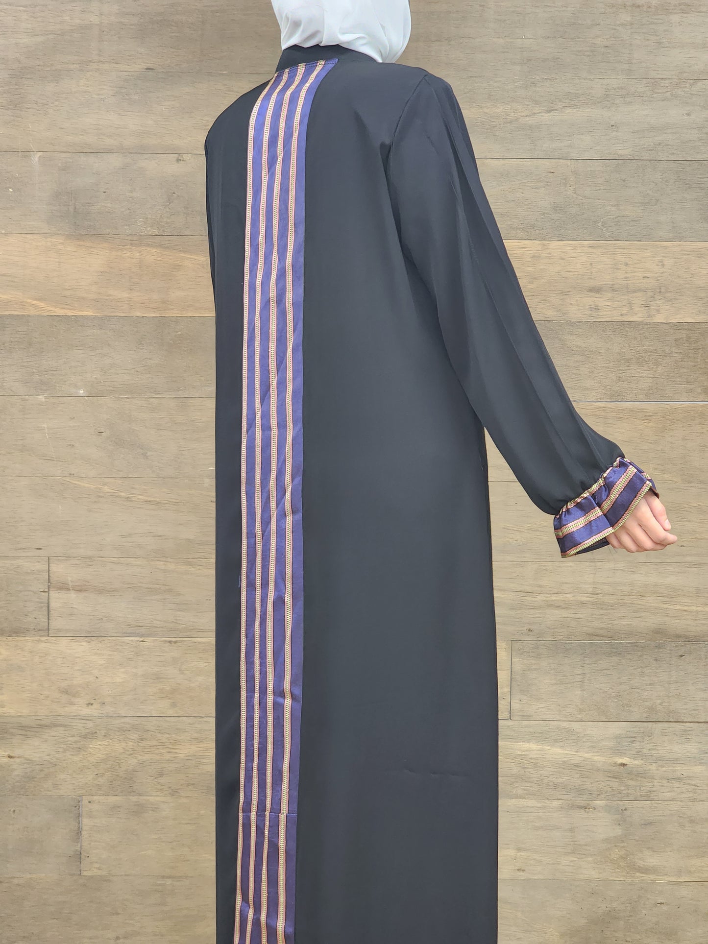 Abaya with Saya Accents | Ruffle Sleeve