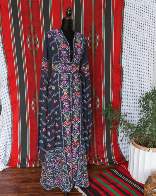 Tatreez Thobe-Style Dress with Trailing Sleeves