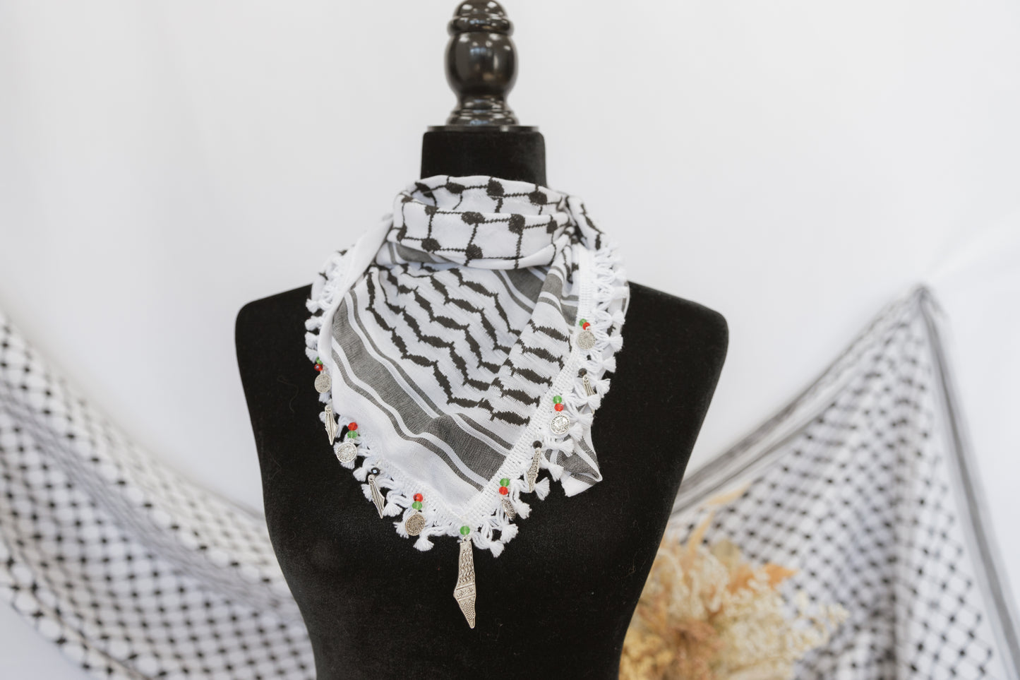 Handmade Kuffiyeh Neck Scarf with Metal Charm-Black & White